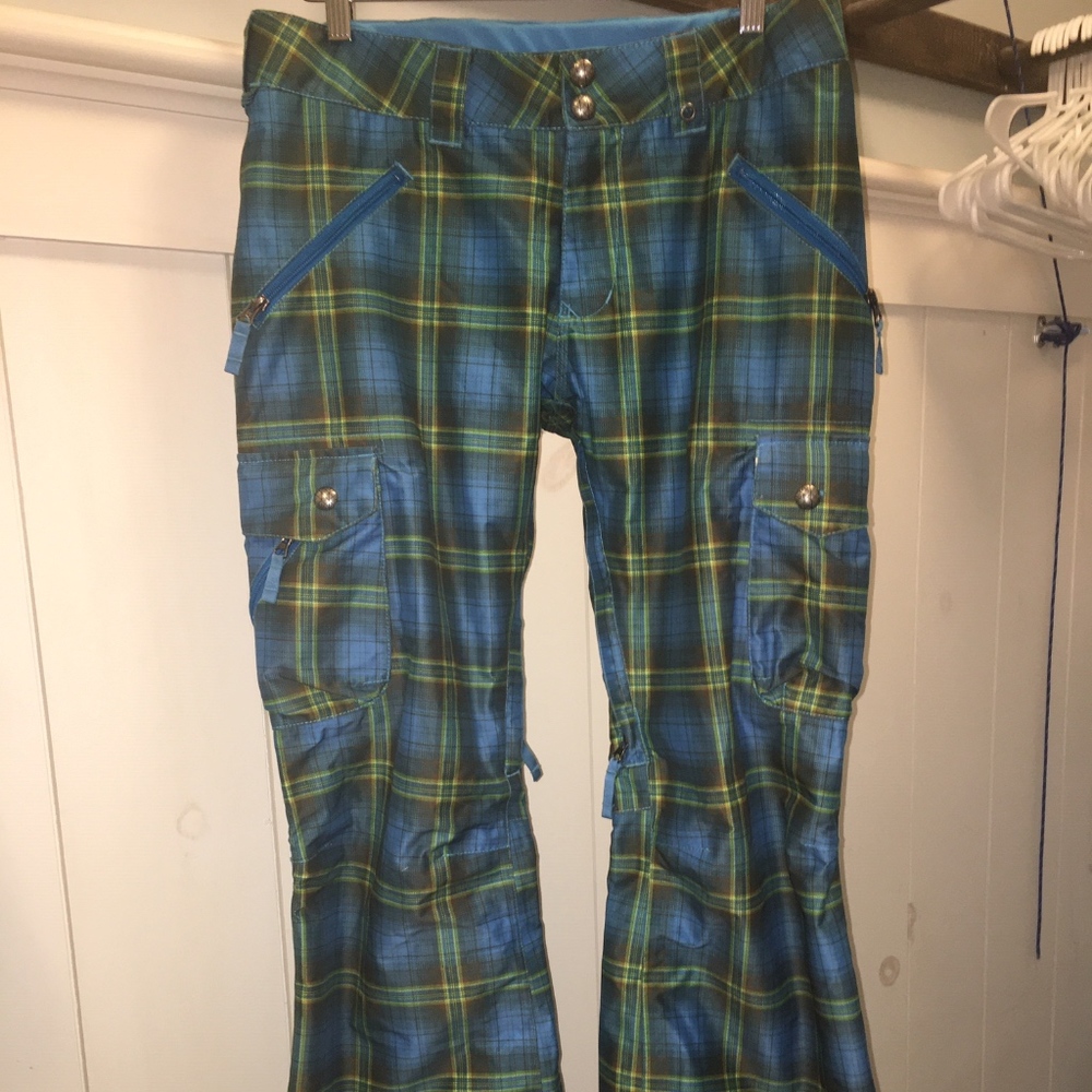 Burton Snowboards Women's snow pant.